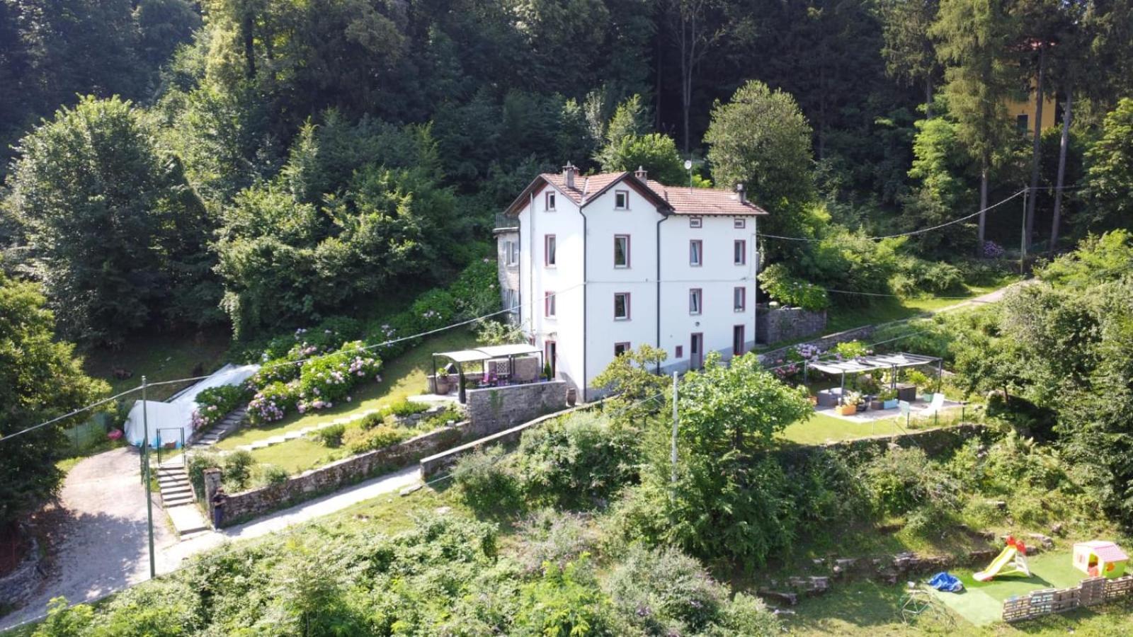 Essentia Guest House Faggeto Lario Exterior photo